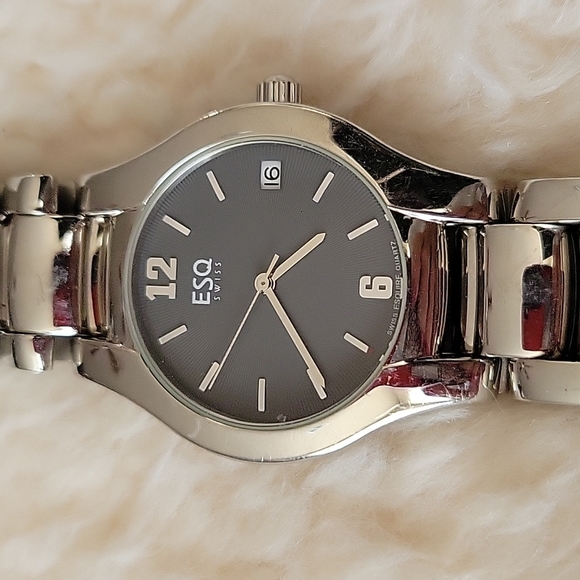 ESQ Swiss Quartz Stainless Steel Working UNISEX  WATCH - Picture 2 of 6